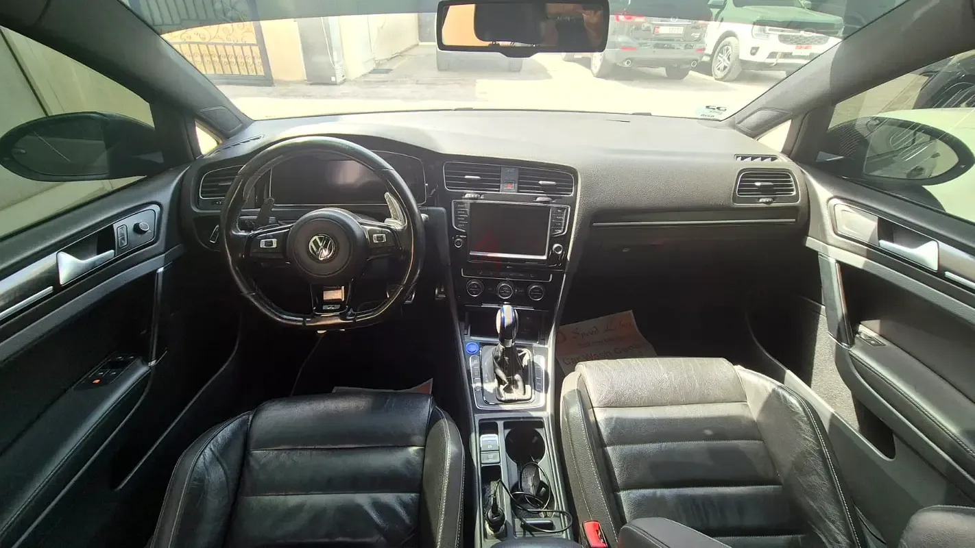 Volkswagen Golf R 2.0 AMT 4WD (300 hp) - 5