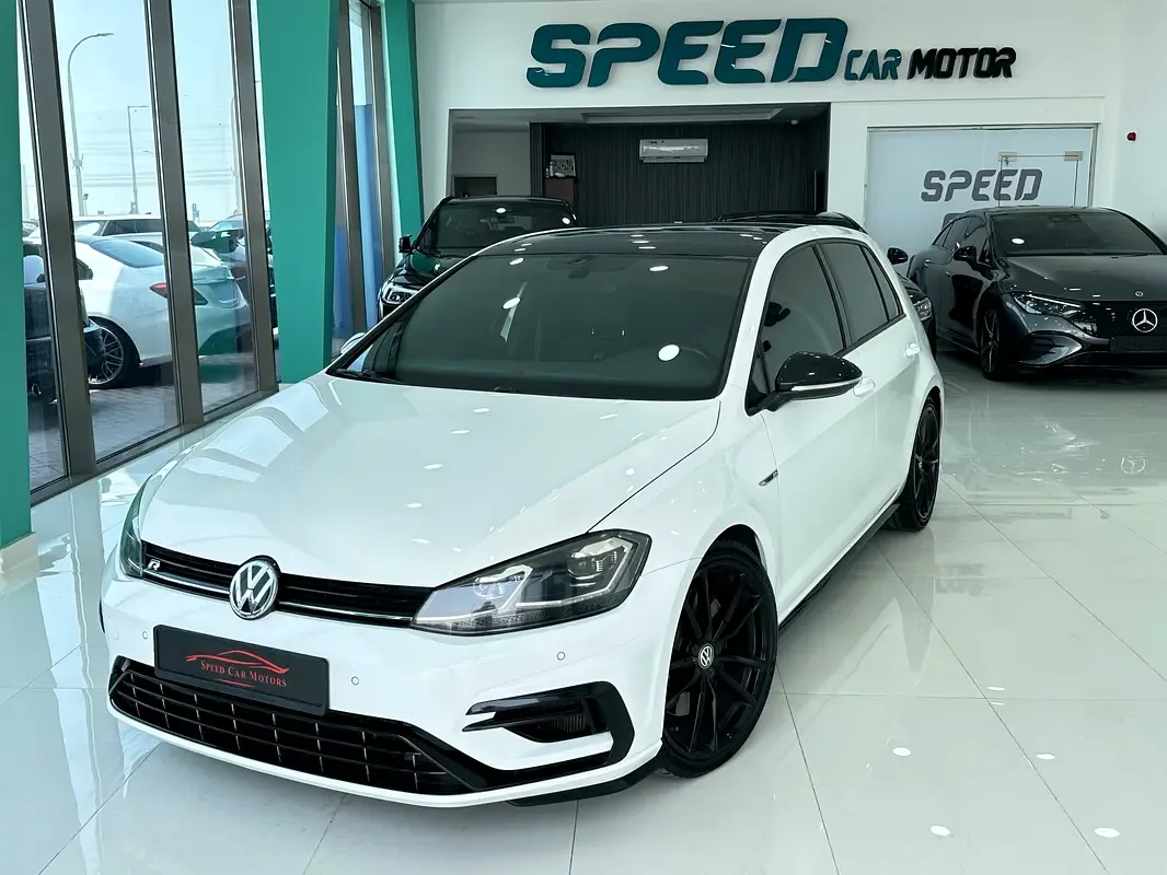 Volkswagen Golf R 2.0 AMT 4WD (333 hp)