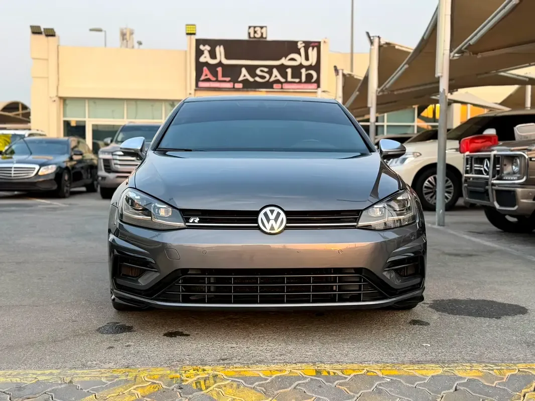 Volkswagen Golf R 2.0 AMT 4WD (333 حصان) - 2