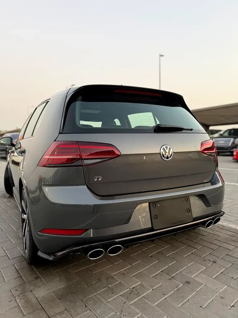 Volkswagen Golf R 2.0 AMT 4WD (333 hp) - 4