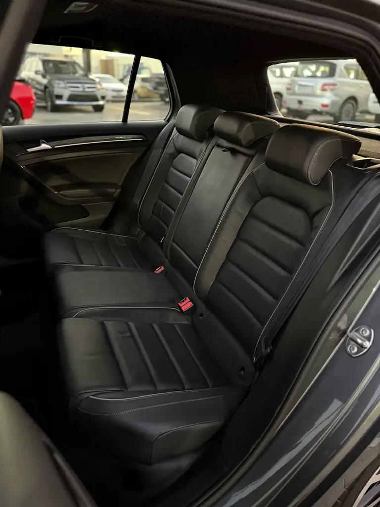 Volkswagen Golf R 2.0 AMT 4WD (333 hp) - 8