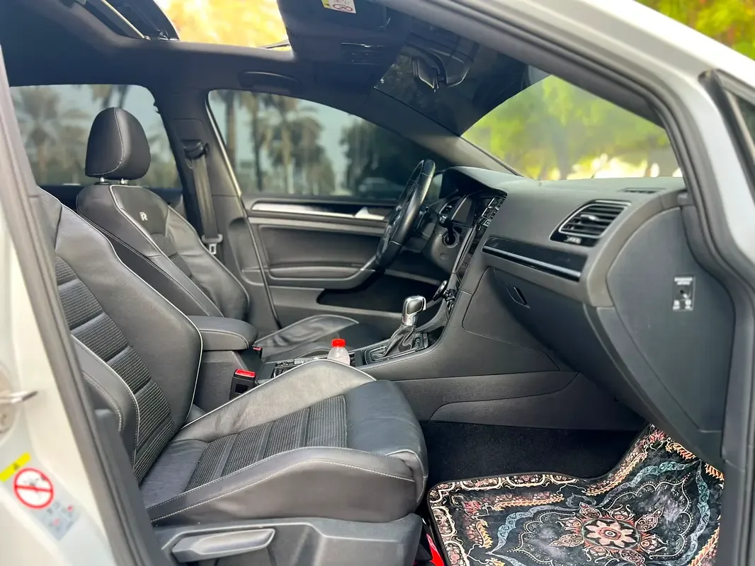 Volkswagen Golf R 2.0 AMT 4WD (333 hp) - 9