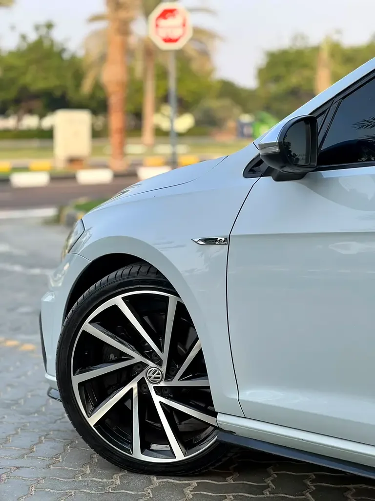 Volkswagen Golf R 2.0 AMT 4WD (333 hp) - 20