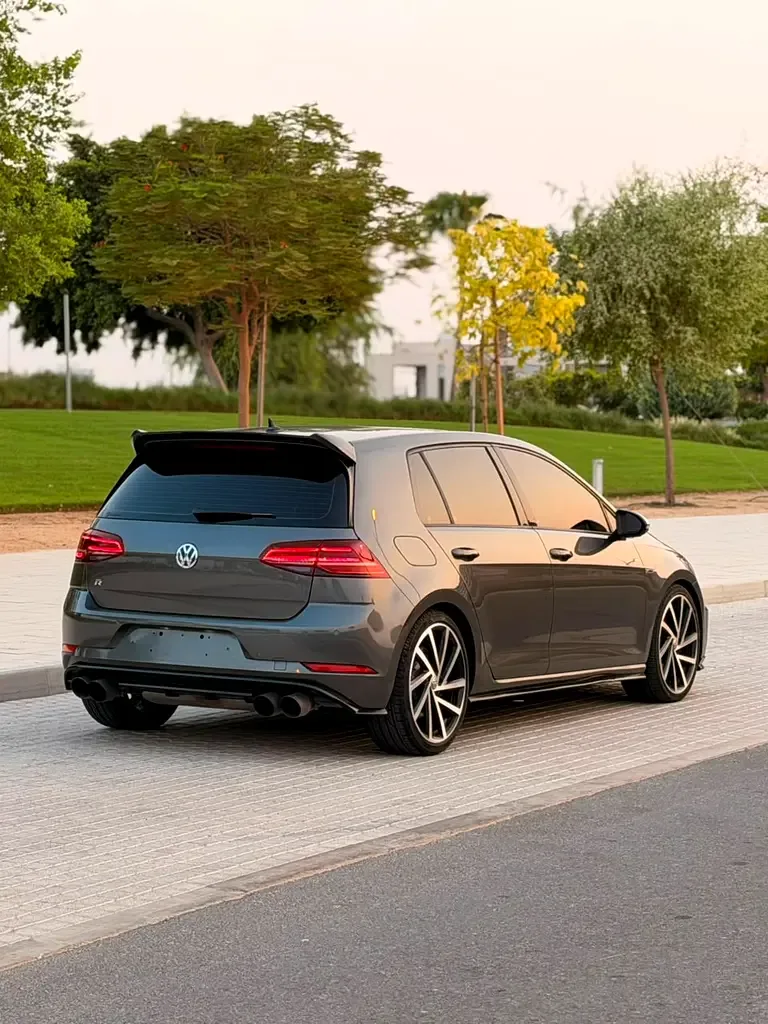 Volkswagen Golf R 2.0 AMT 4WD (333 حصان) - 7