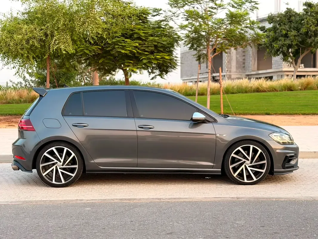 Volkswagen Golf R 2.0 AMT 4WD (333 حصان) - 9