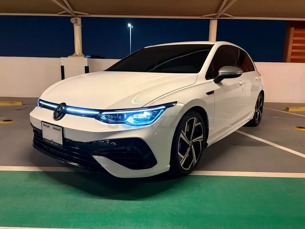 Volkswagen Golf R 2.0 AMT AWD (333 hp)