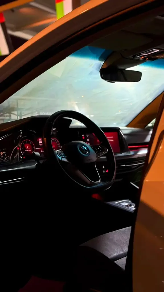 Volkswagen Golf R 2.0 AMT AWD (333 hp) - 6