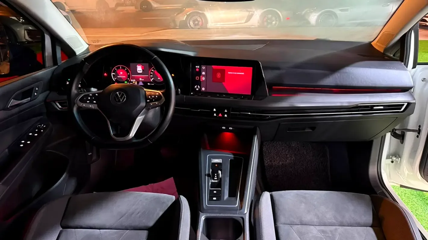 Volkswagen Golf R 2.0 AMT AWD (333 hp) - 15