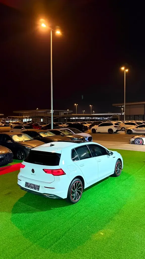 Volkswagen Golf R 2.0 AMT AWD (333 hp) - 12