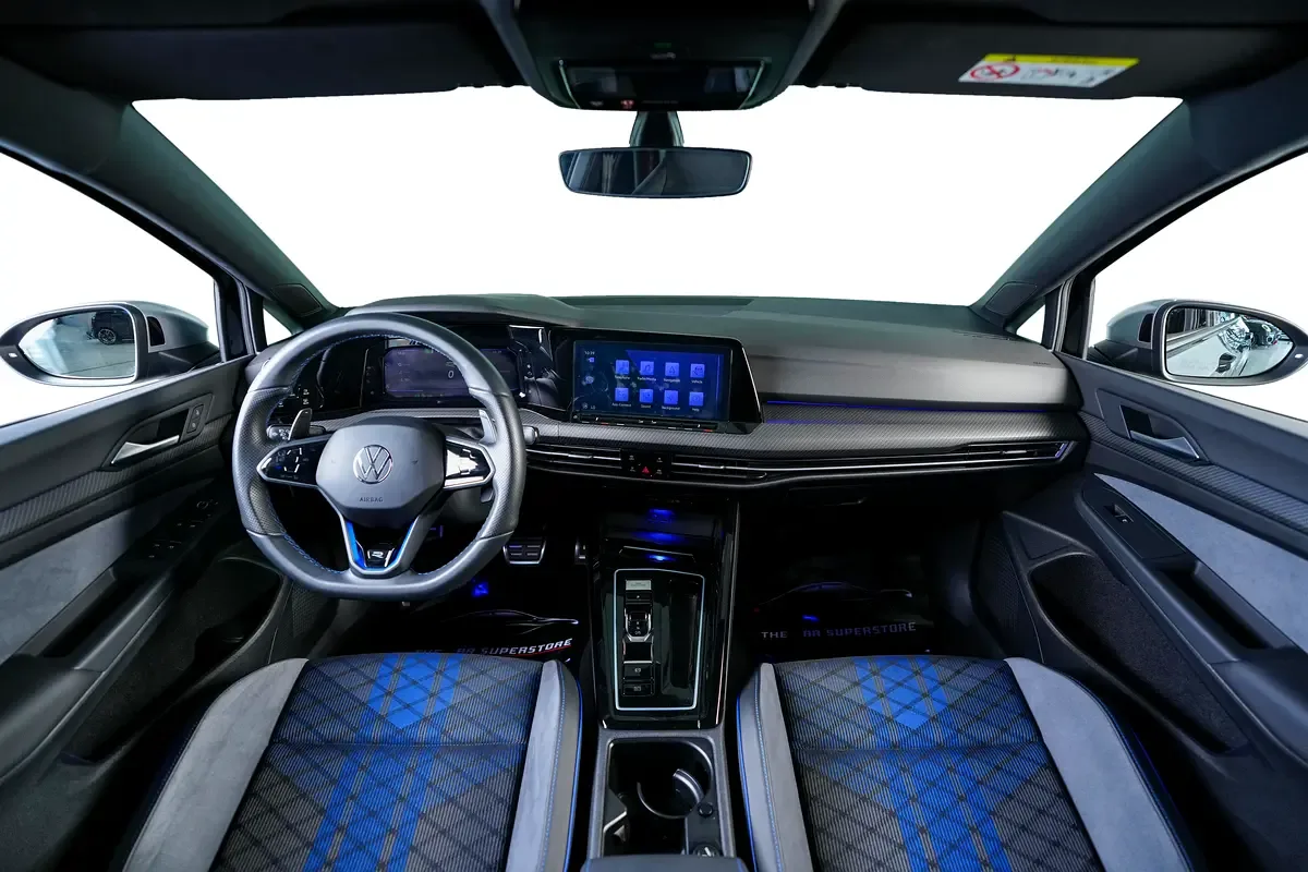 Volkswagen Golf R 2.0 AMT AWD (333 hp) - 10