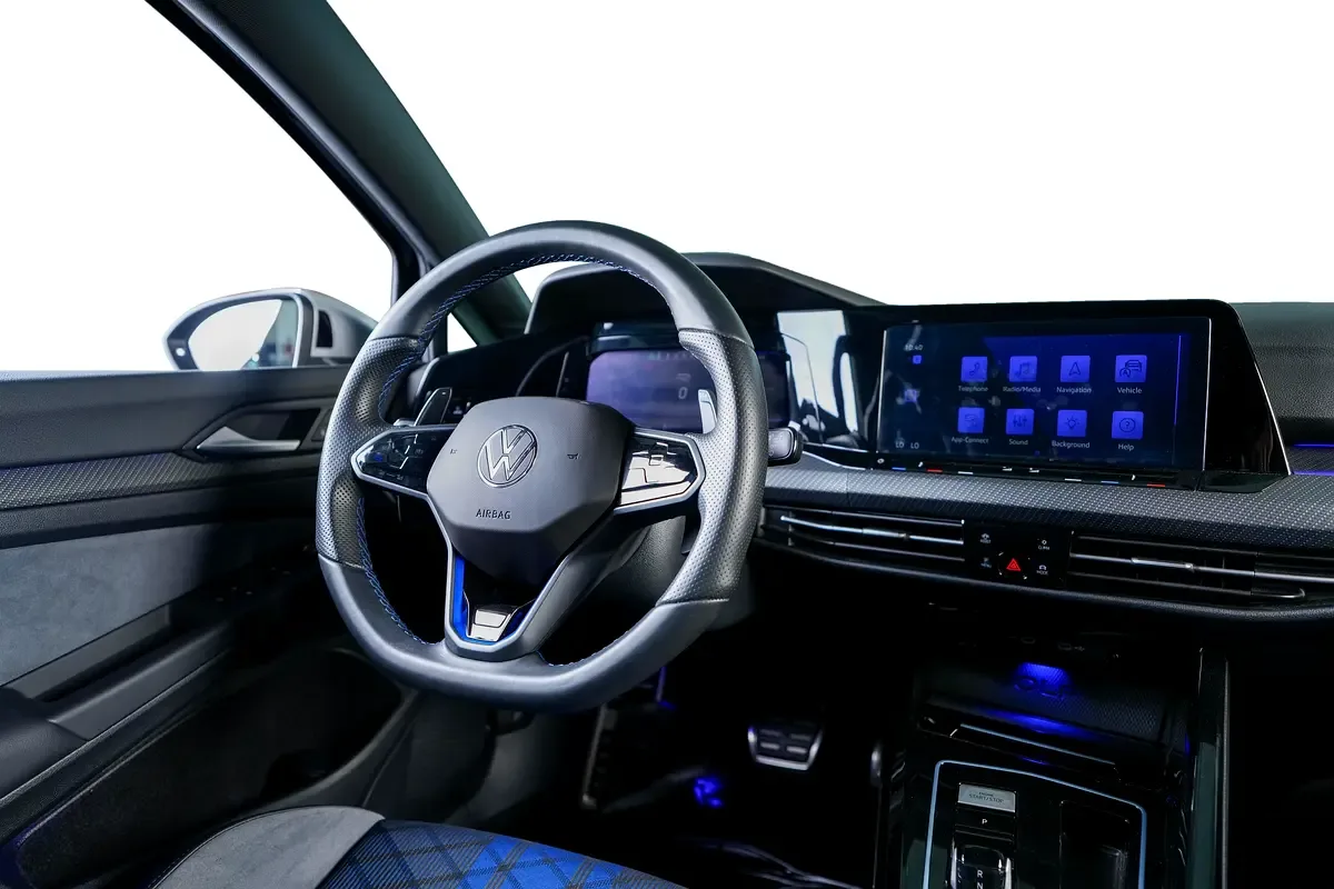 Volkswagen Golf R 2.0 AMT AWD (333 hp) - 12
