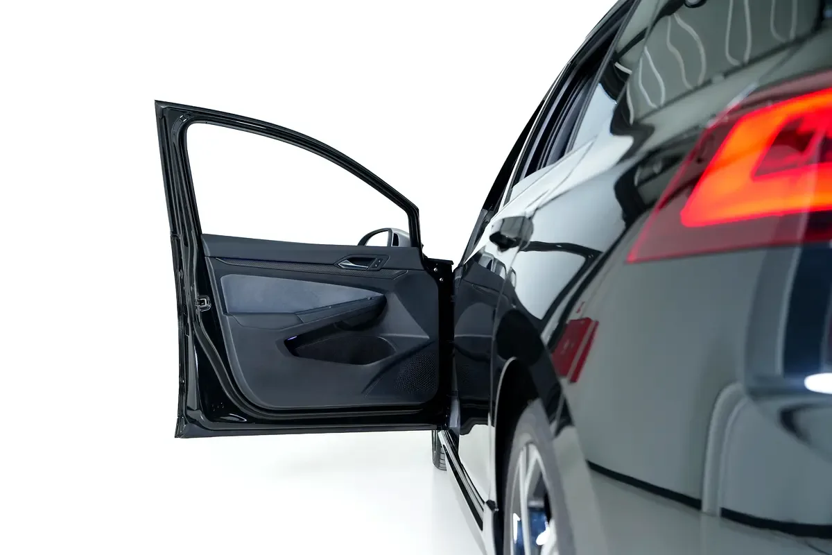 Volkswagen Golf R 2.0 AMT AWD (333 hp) - 18
