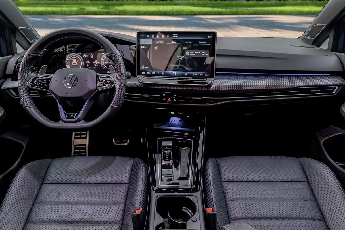 Volkswagen Golf R 2.0 AMT AWD (333 حصان) - 8