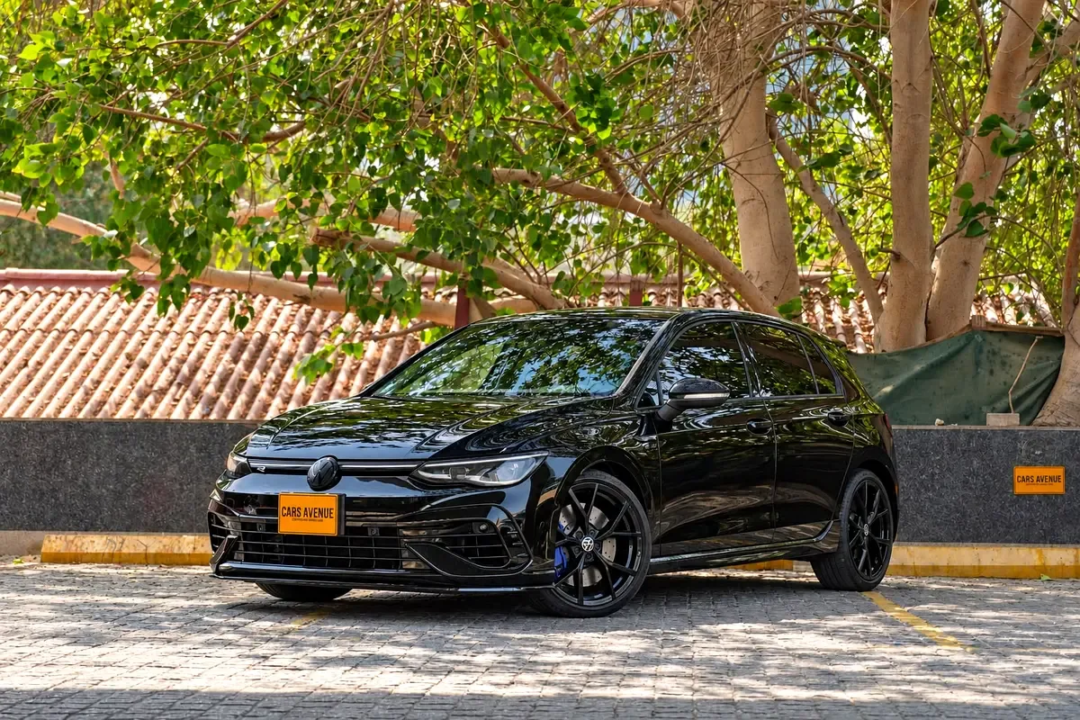Volkswagen Golf R 2.0 AMT AWD (333 hp)