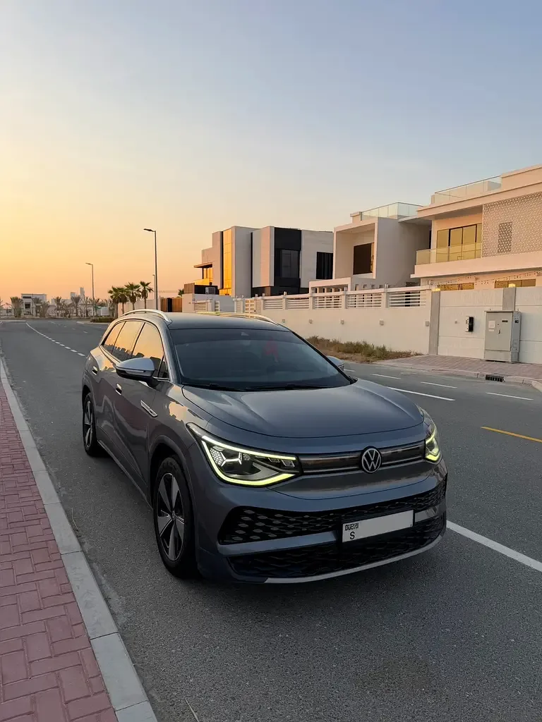 Volkswagen ID.6 E AT RWD (204 hp)