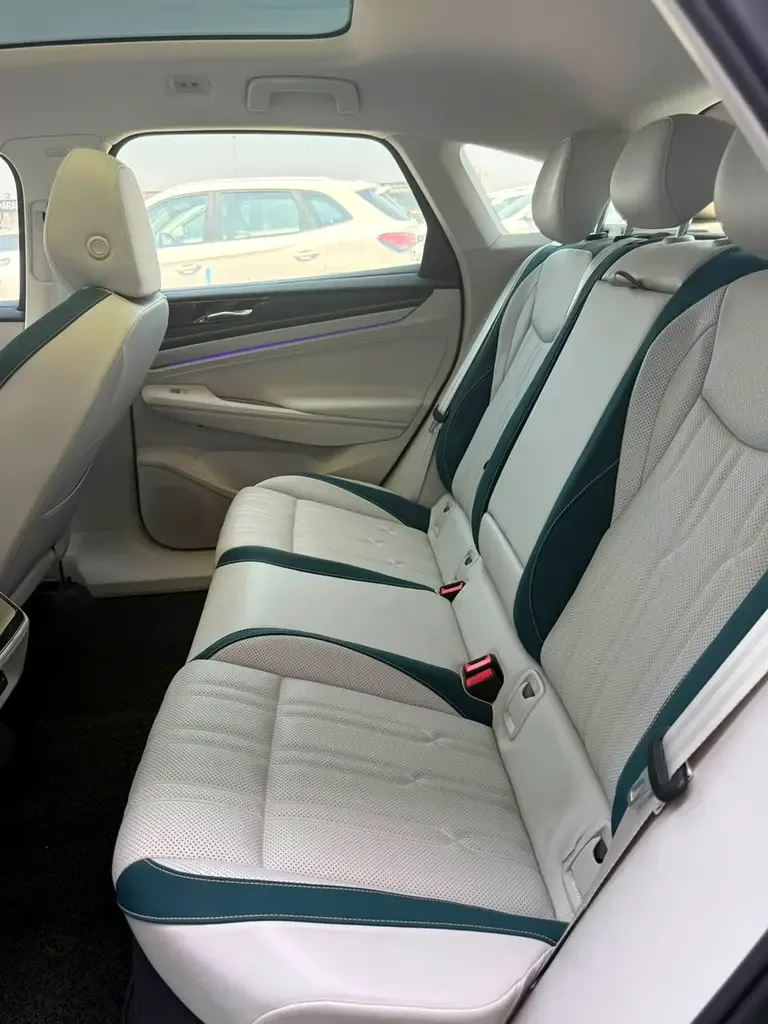 Volkswagen ID.7 AT (286 حصان) - 14