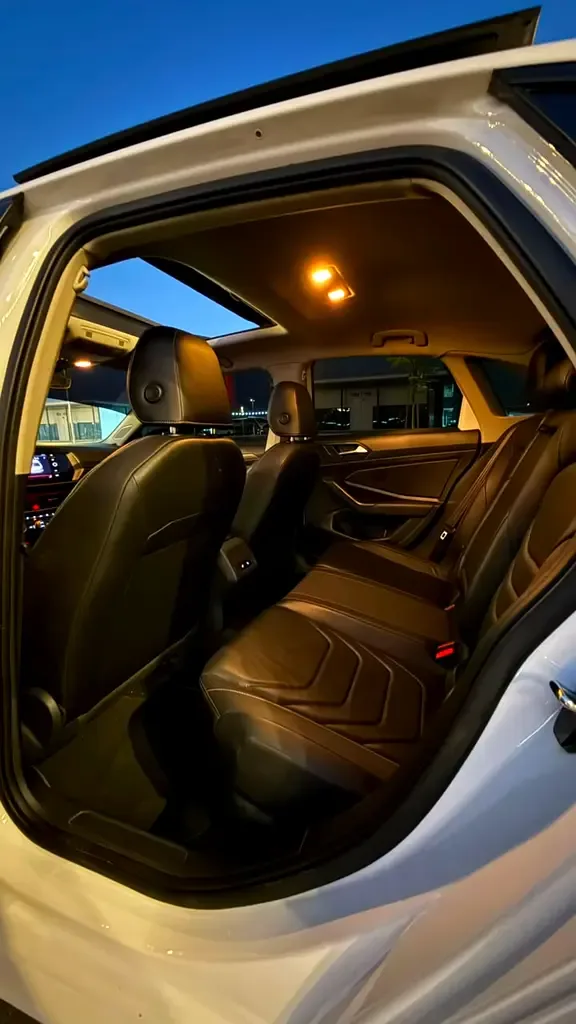 Volkswagen Jetta 1.5 AT (158 حصان) - 8