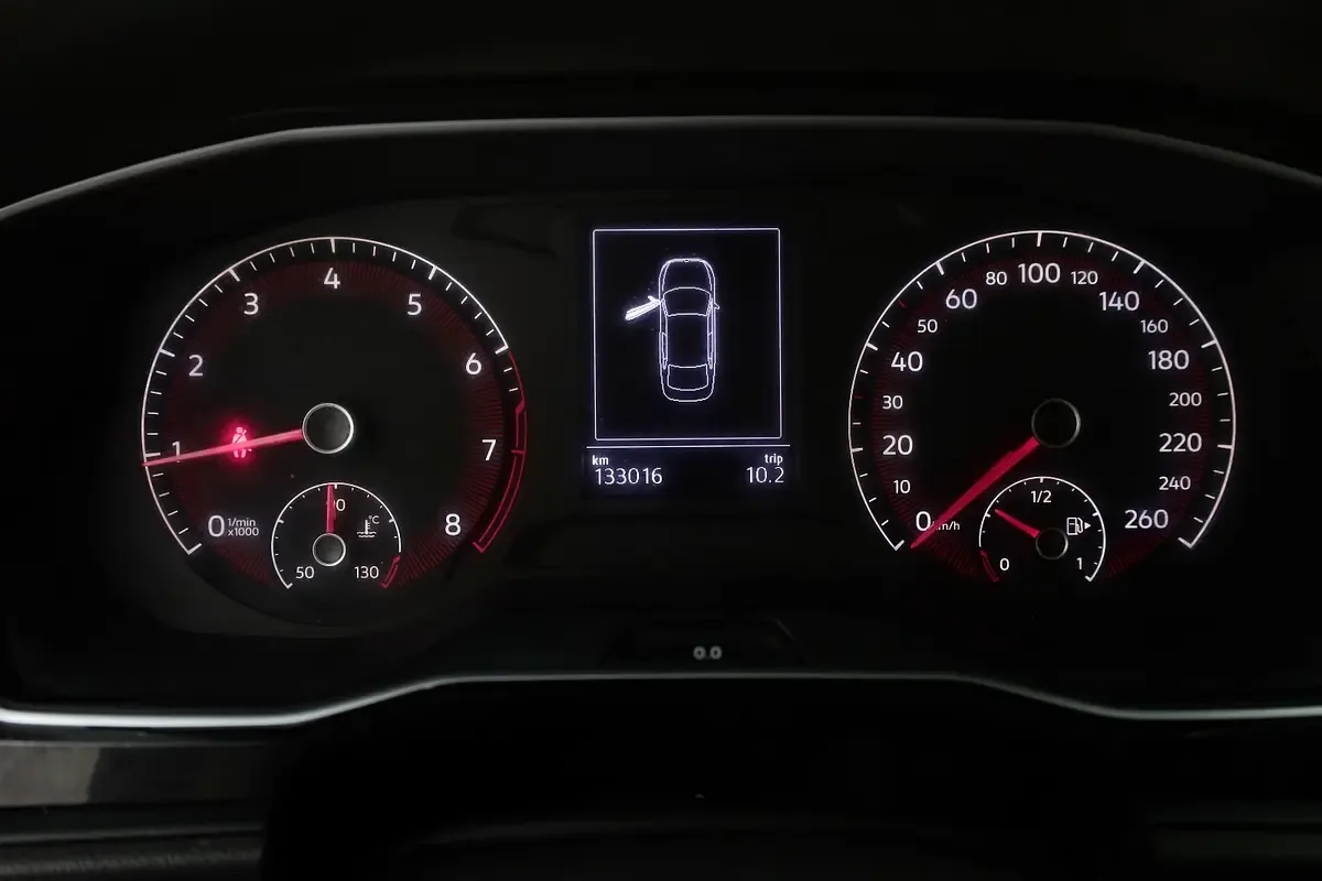 Volkswagen Jetta 1.6 AT (110 hp) - 10
