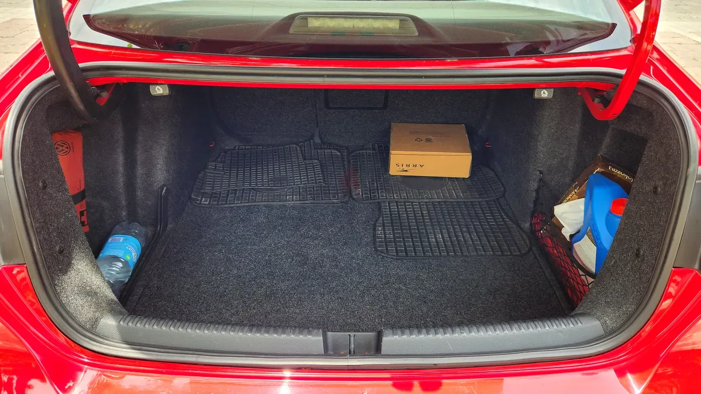 Volkswagen Jetta 2.0 AT (115 hp) - 12