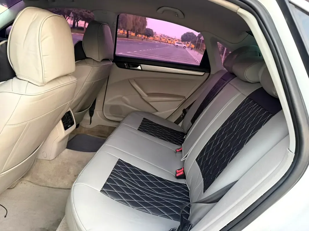 Volkswagen Passat 1.4 AMT (125 حصان) - 11