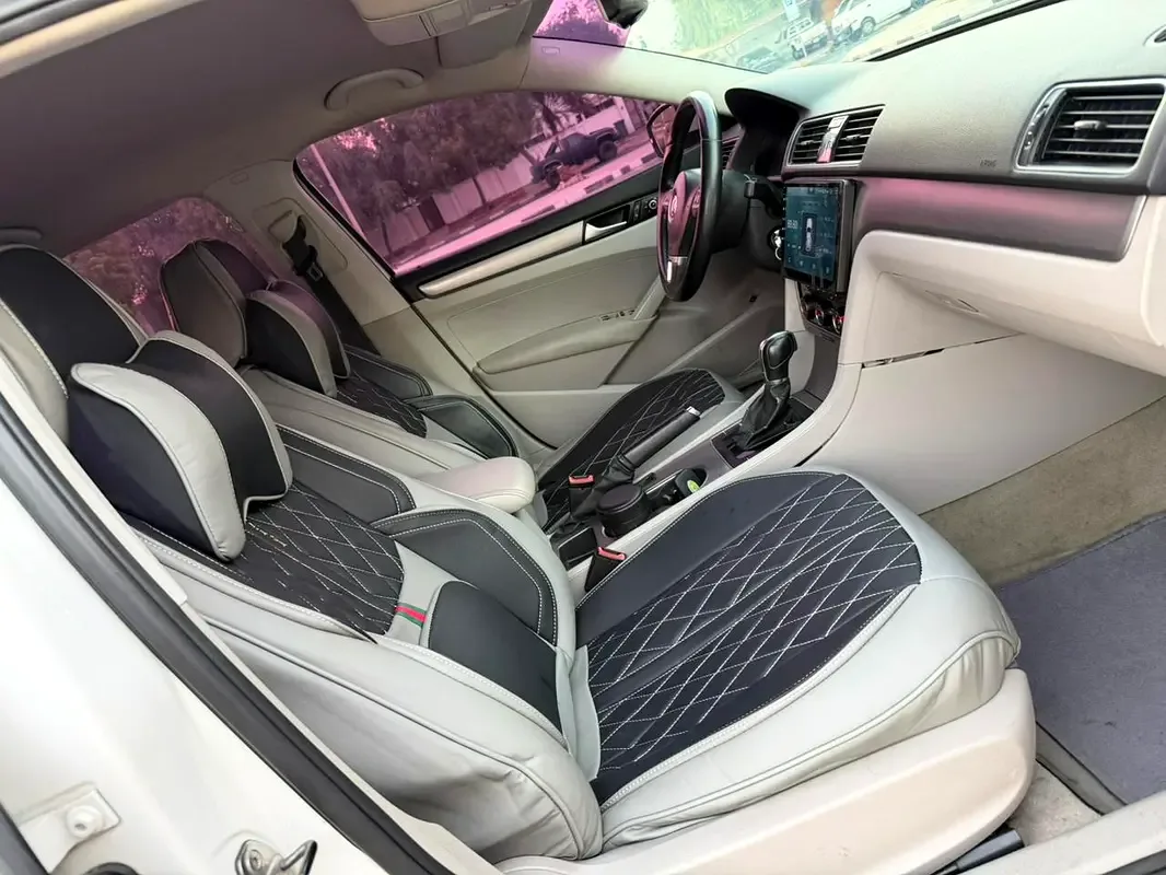 Volkswagen Passat 1.4 AMT (125 حصان) - 16