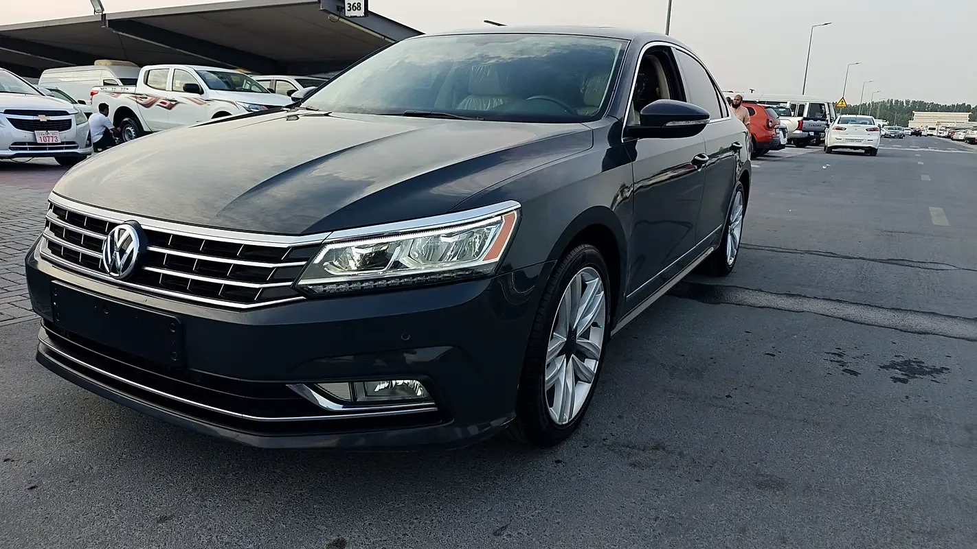 Volkswagen Passat 2.0 FSI DSG (200 hp) MT - 6
