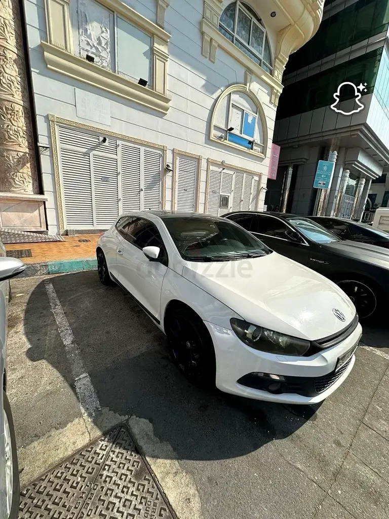Volkswagen Scirocco 2.0 AMT (265 hp)
