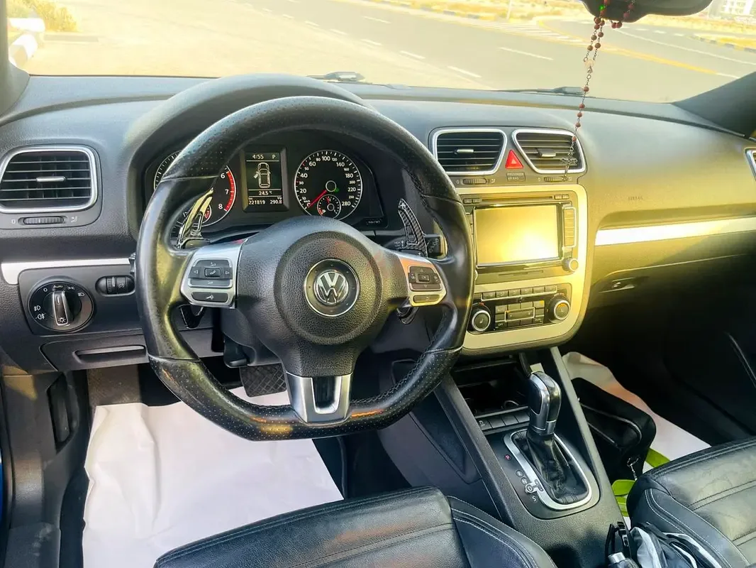 Volkswagen Scirocco 2.0 AMT (265 hp) - 6