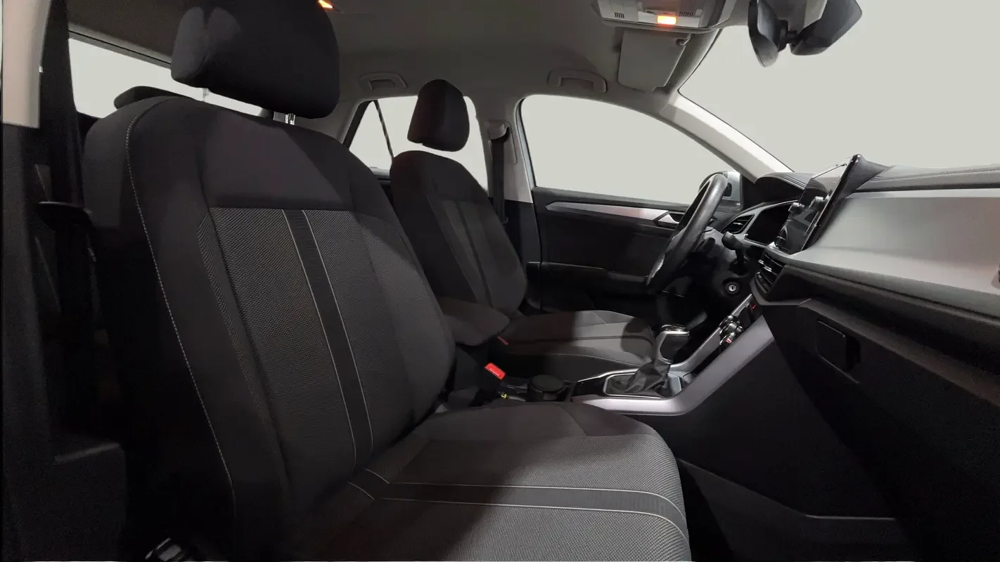 Volkswagen T-Roc 1.5 AMT (150 hp) - 6