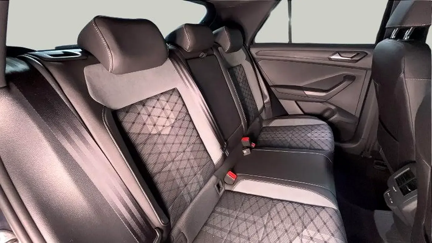 Volkswagen T-Roc 1.5 AMT (150 hp) - 9