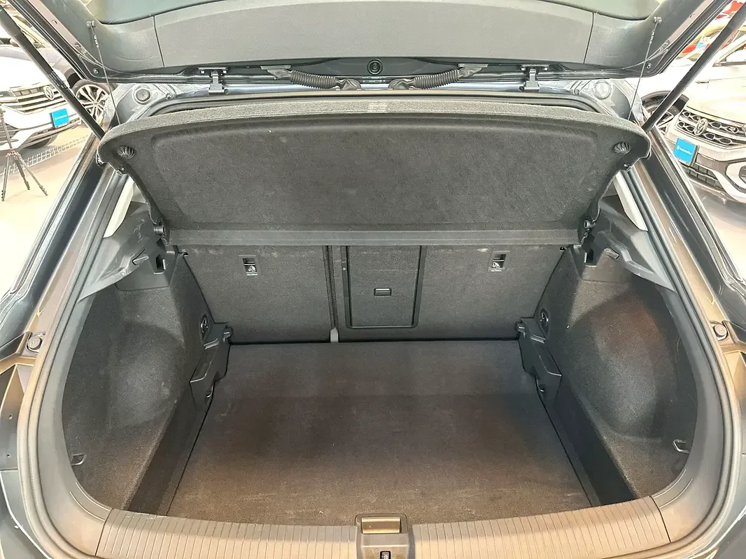 Volkswagen T-Roc 1.5 AMT (150 hp) - 11