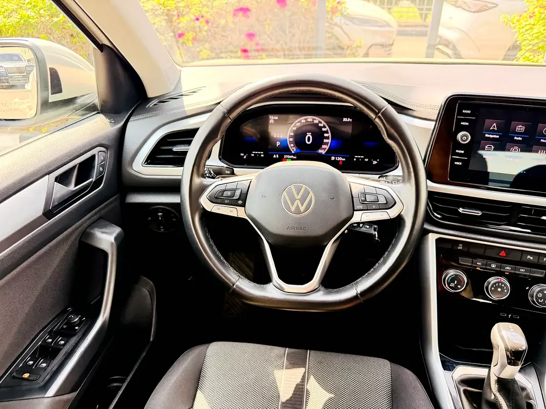 Volkswagen T-Roc 1.5 AMT (150 حصان) - 16