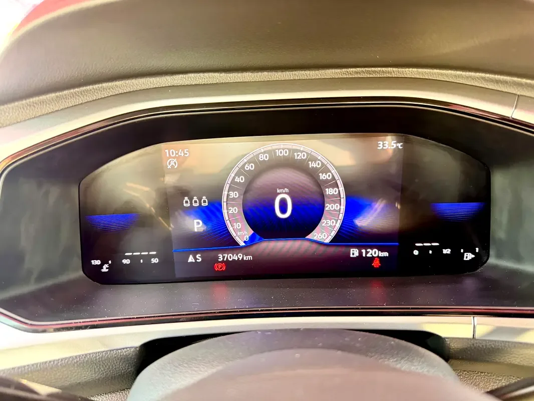 Volkswagen T-Roc 1.5 AMT (150 حصان) - 18