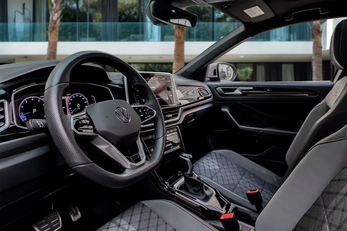 Volkswagen T-Roc 1.5 AMT (150 hp) - 9