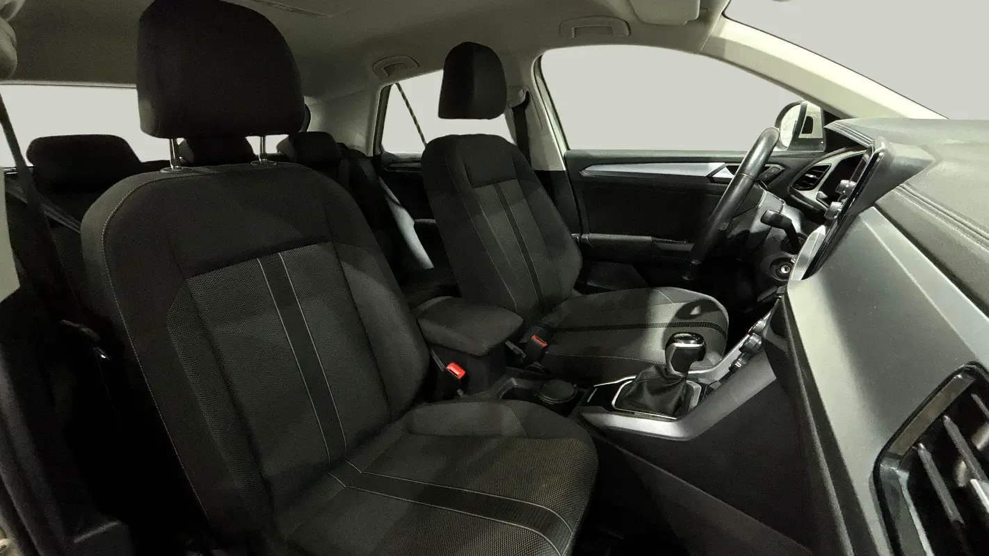 Volkswagen T-Roc 1.5 AMT (150 hp) - 6