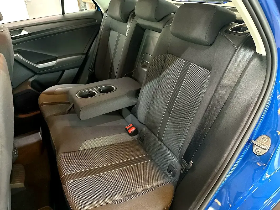 Volkswagen T-Roc 1.5 AMT (150 hp) - 12