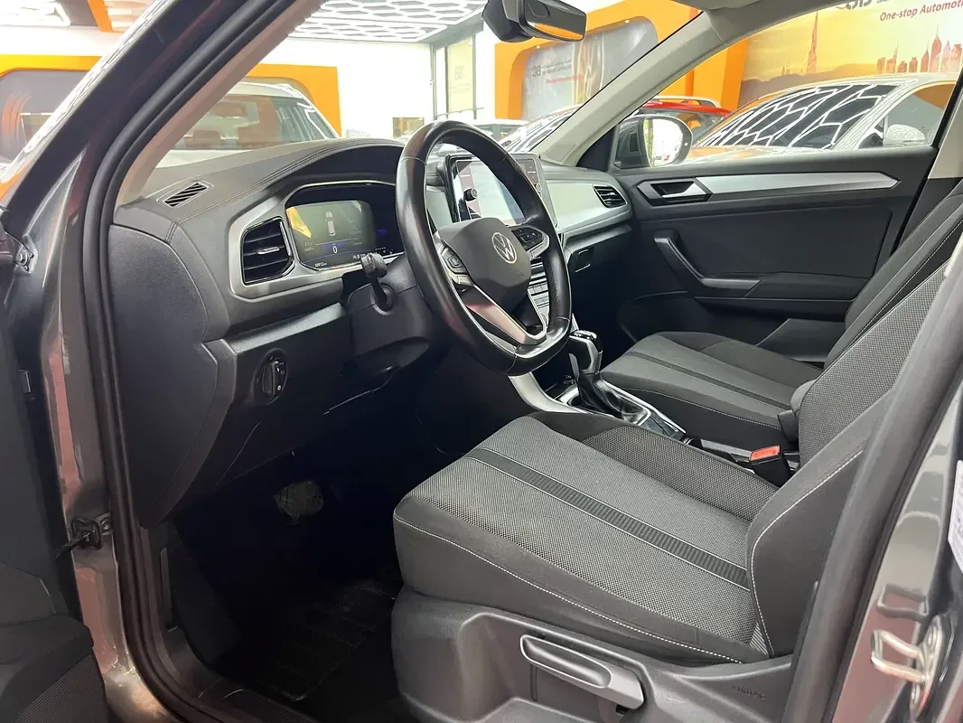 Volkswagen T-Roc 1.5 AMT (150 hp) - 11