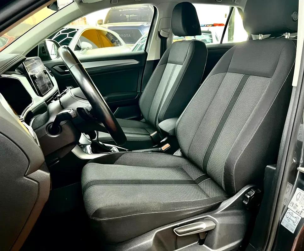 Volkswagen T-Roc 1.5 AMT (150 hp) - 12