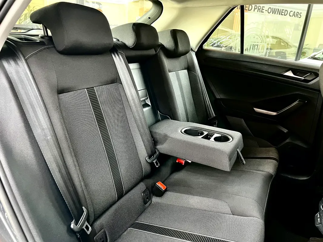 Volkswagen T-Roc 1.5 AMT (150 hp) - 13