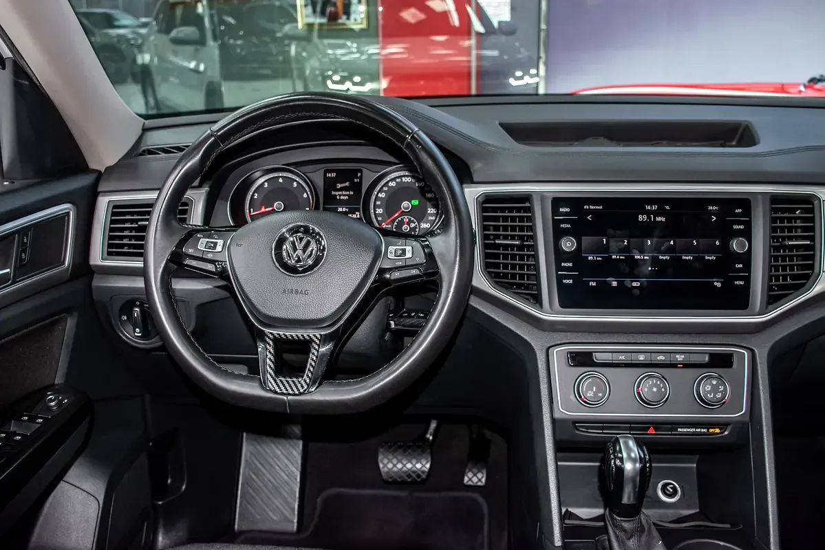 Volkswagen Teramont 2.0T AT 4Motion (220 hp) - 10