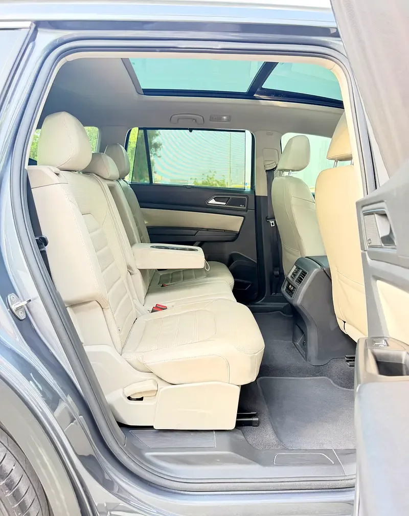 Volkswagen Teramont 3.6 V6 AT 4Motion (249 hp) - 12