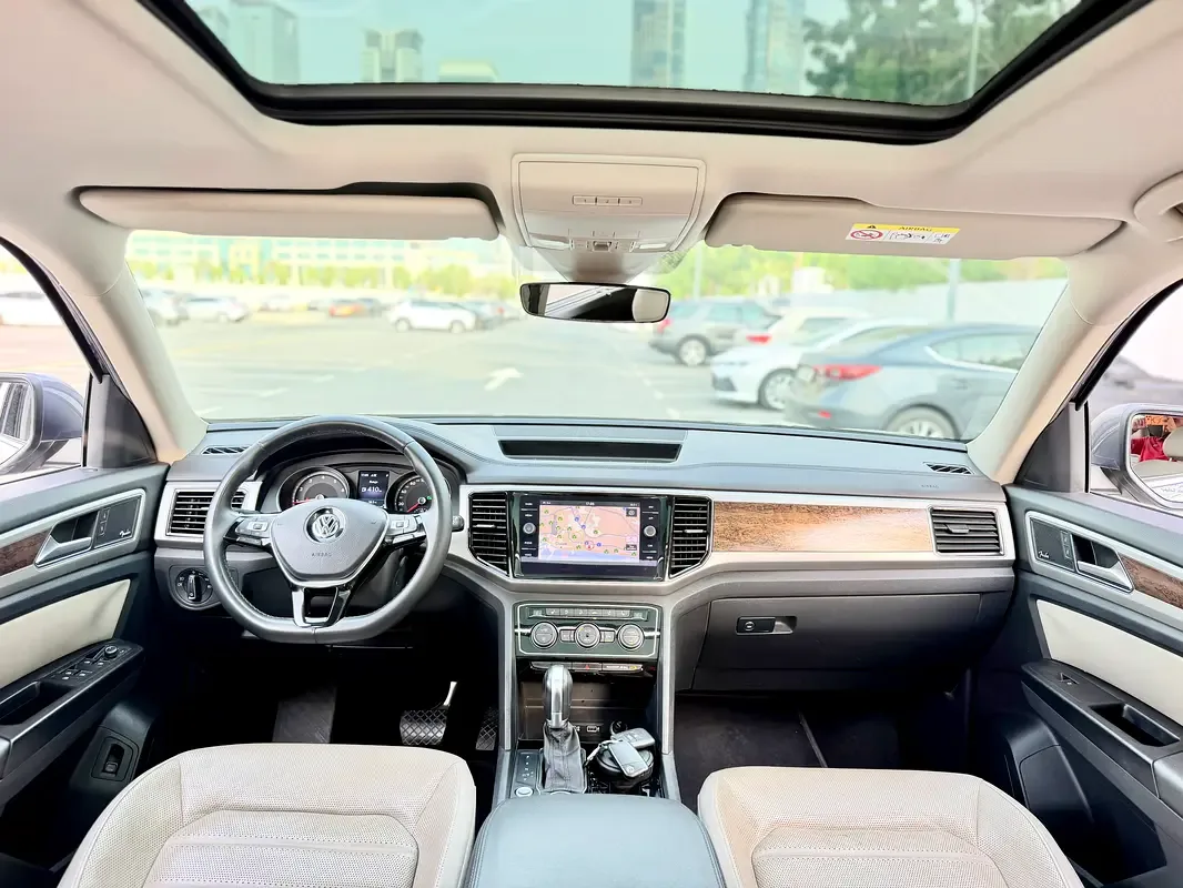 Volkswagen Teramont 3.6 V6 AT 4Motion (249 hp) - 16