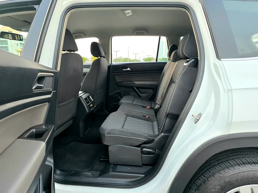 Volkswagen Teramont 3.6 V6 AT 4Motion (249 hp) - 11