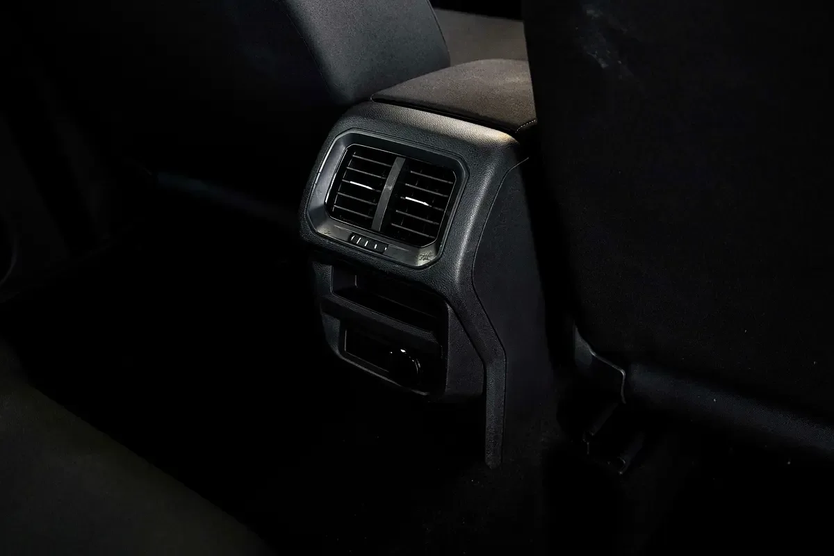 Volkswagen Tiguan 1.5 AMT (150 حصان) - 17