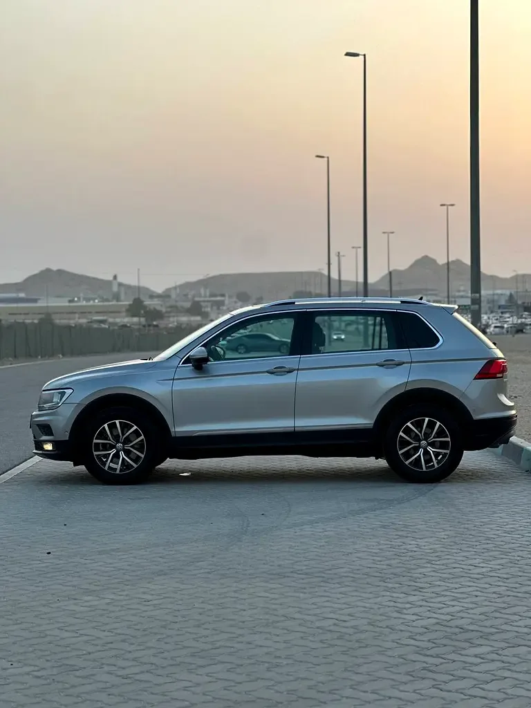 Volkswagen Tiguan 2.0 AMT (180 hp) - 4