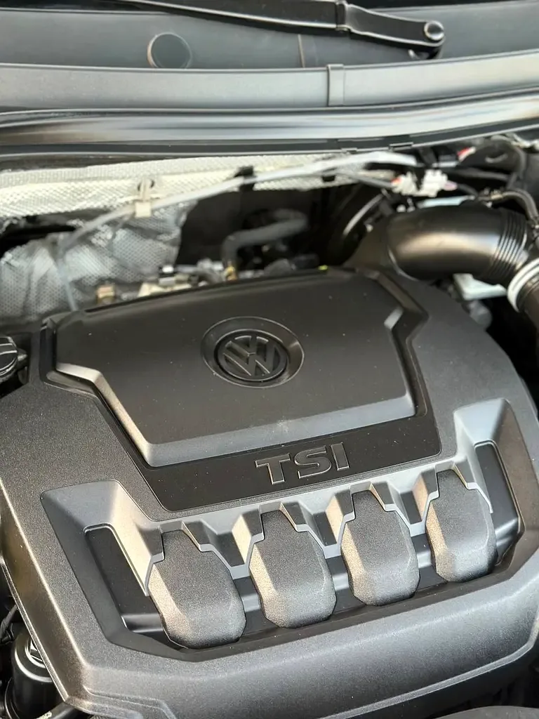 Volkswagen Tiguan 2.0 AMT (180 hp) - 11
