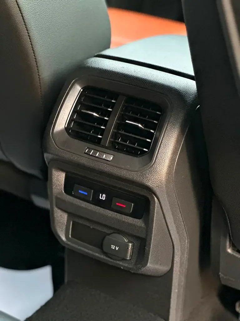 Volkswagen Tiguan 2.0 AMT (180 hp) - 20