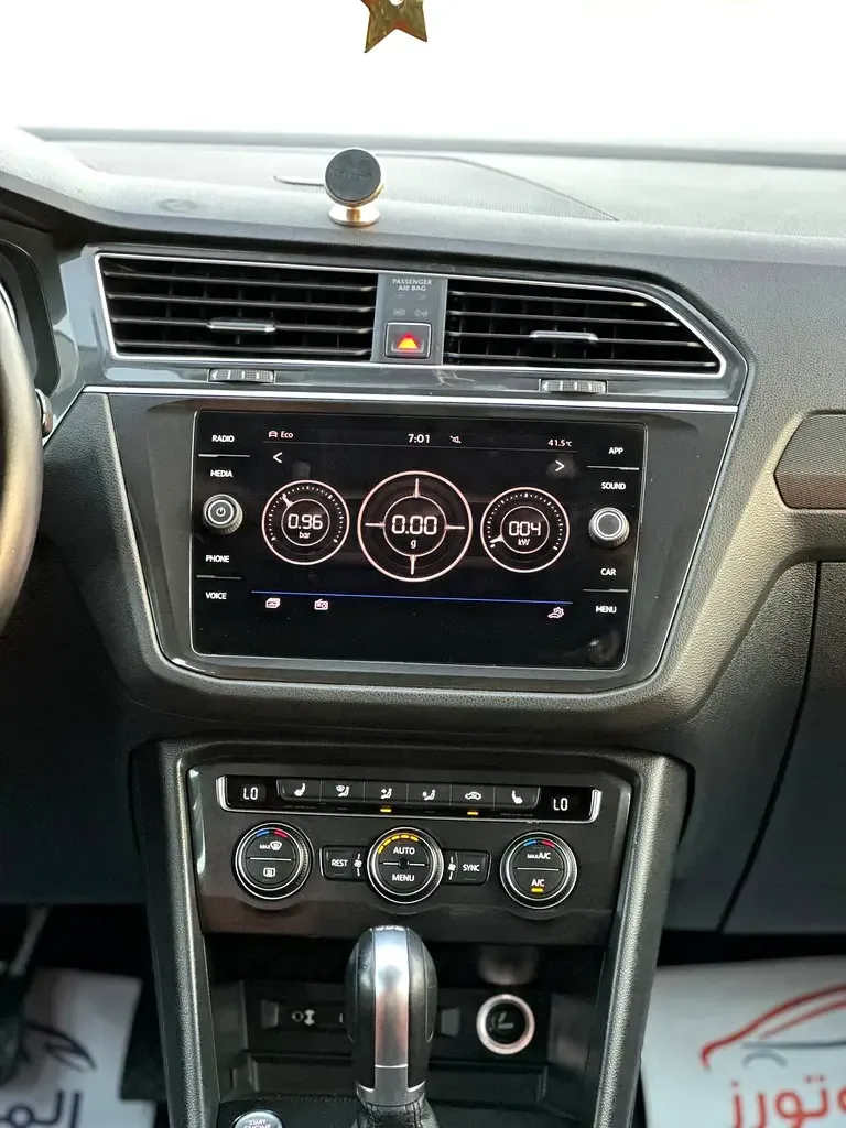 Volkswagen Tiguan 2.0 AMT (180 hp) - 18