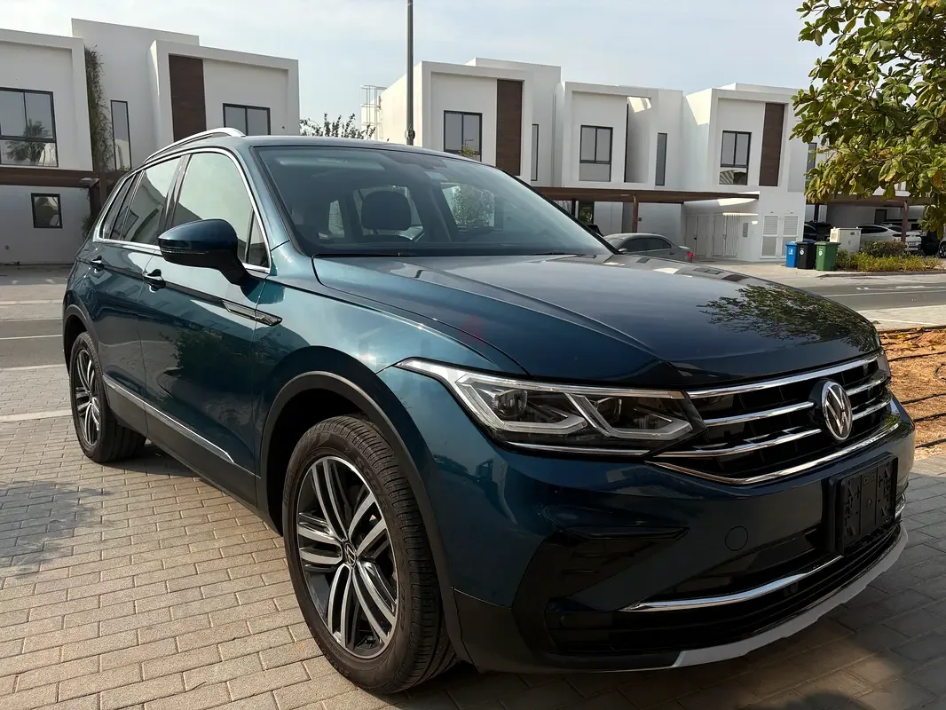 Volkswagen Tiguan 2.0 AMT 4WD (180 hp)