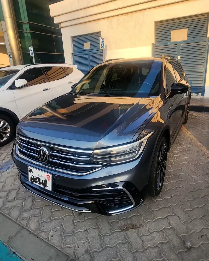 Volkswagen Tiguan 2.0 AMT 4WD (265 hp)